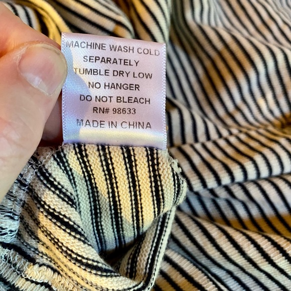 ✨Kleen cowl neck striped high-low top✨ - Picture 8 of 11